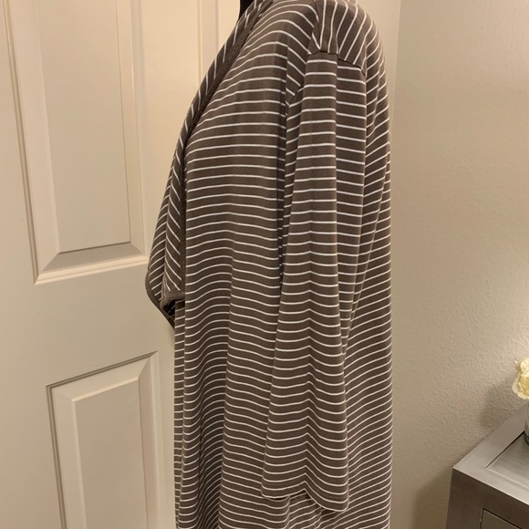 St. John’s Bay Plus Women’s 3/4 Sleeve Open Front Cardigan - Picture 2 of 6